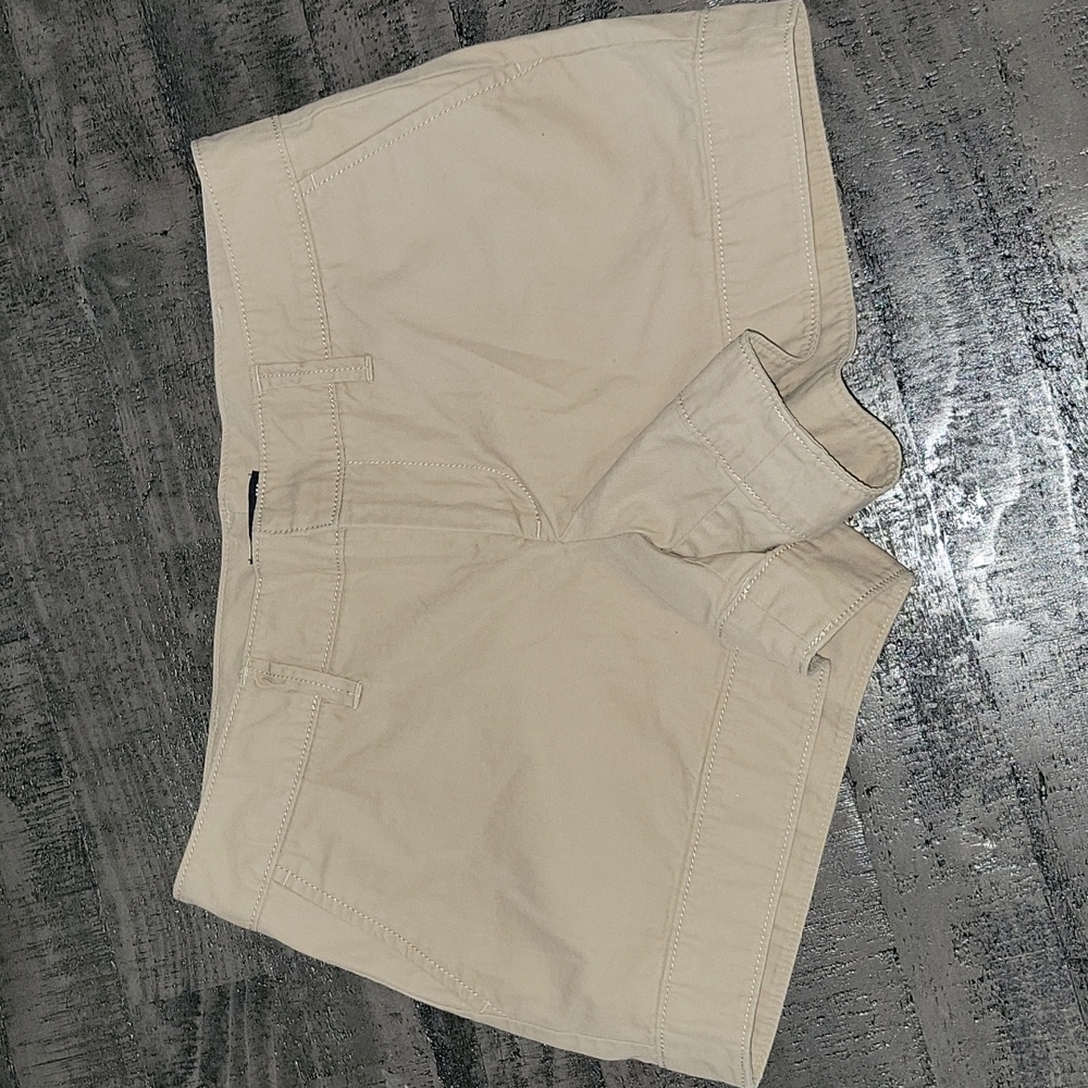 Gap Shorts - Khaki shorts midrise